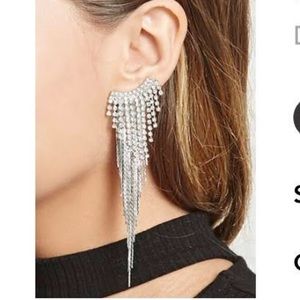 Silver drop ear crawler